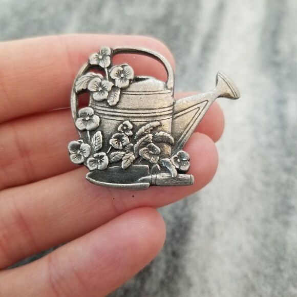 Vintage Birds and Bloom Watering Can and Flowers Brooch Lapel Pin - Picture 4 of 6